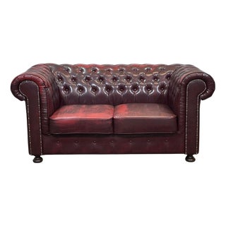 Two-Seater Chesterfield Sofa in Red, 1980s For Sale