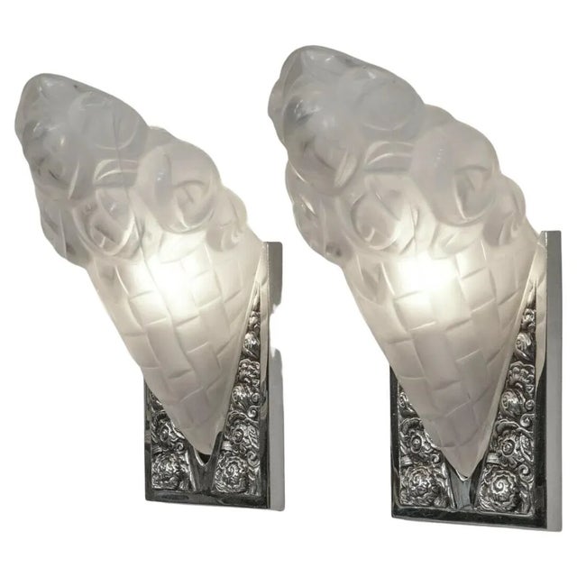 David Gueron Degue French Art Deco Wall Sconces Signed by Degue - A Pair For Sale - Image 4 of 5