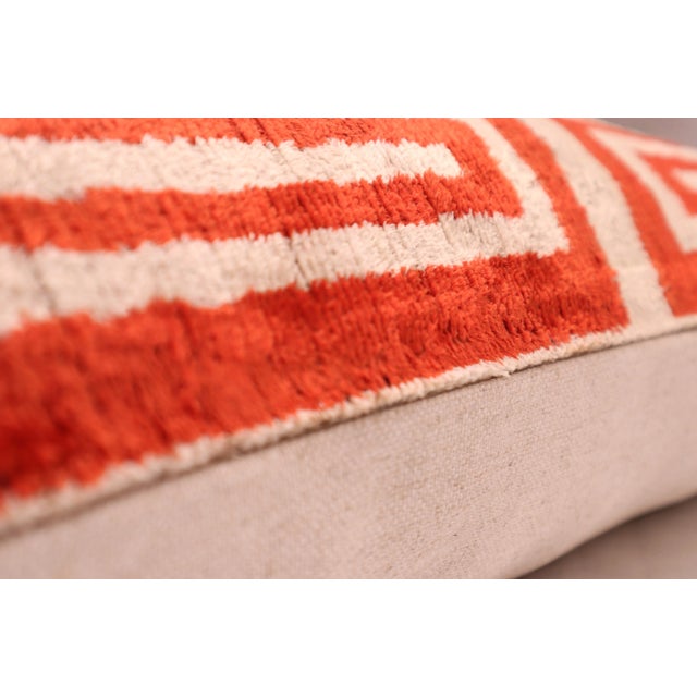 Contemporary Green Reddish Pink Throw Pillow & Down Insert For Sale In San Francisco - Image 6 of 9