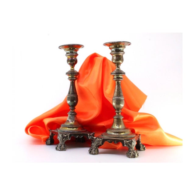 Square Silver Candlesticks with Turned Shafts, Engraved Reliefs and Claw-Shaped Feet, Set of 2 For Sale - Image 3 of 8