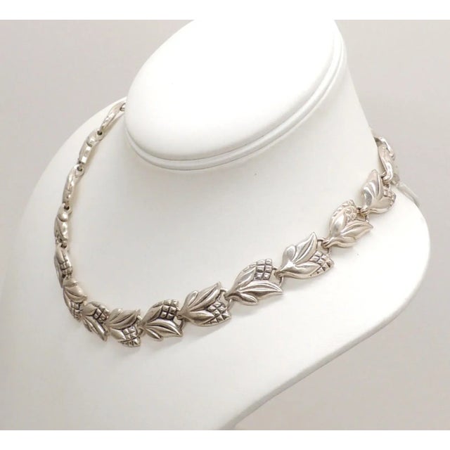 1940s Vintage Signed Napier Silvertone Corn Cob Link Necklace For Sale - Image 5 of 7