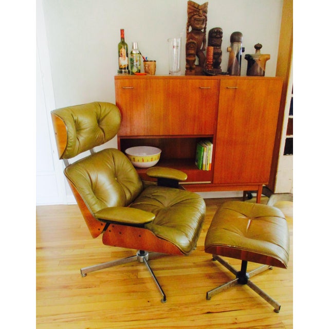 Selig Frank Doerner Mid-Century Modern Chair & Ottoman Set Selig Plycraft Style For Sale - Image 4 of 11