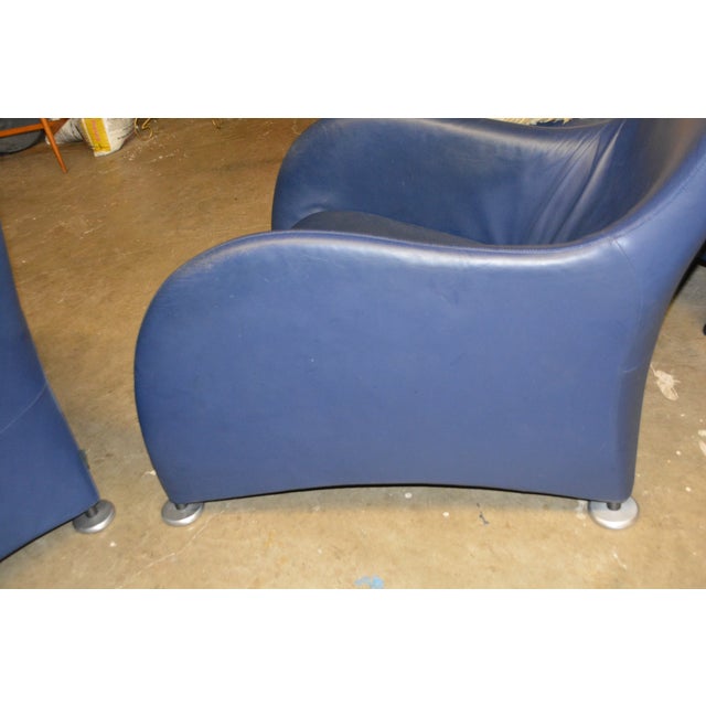 Metal Vintage Pair Gerard Van Den Berg Montis Blue Leather Loge Easy / Lounge Chairs & Footstools For Sale - Image 7 of 18