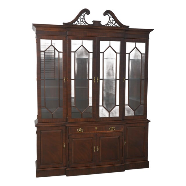 Henredon 4 Door Mahogany China Curio Cabinet For Sale