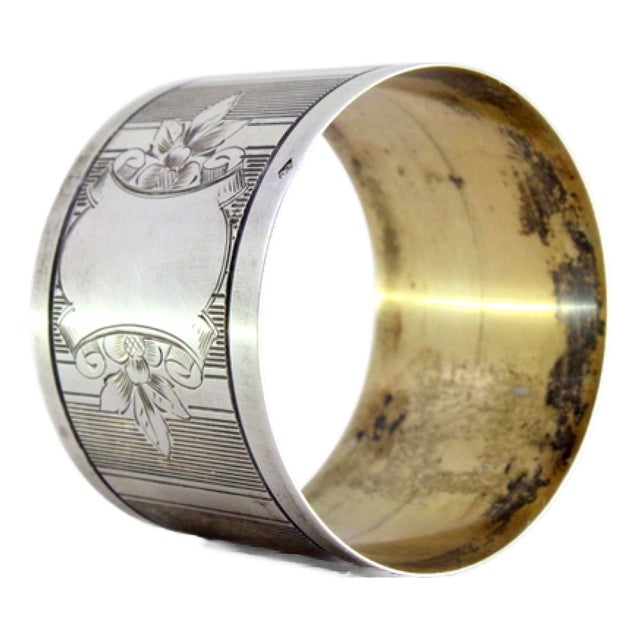 Silver Napkin Ring with Top Guilloche Bands and Floral Motifs Surrounding Monogram Card For Sale
