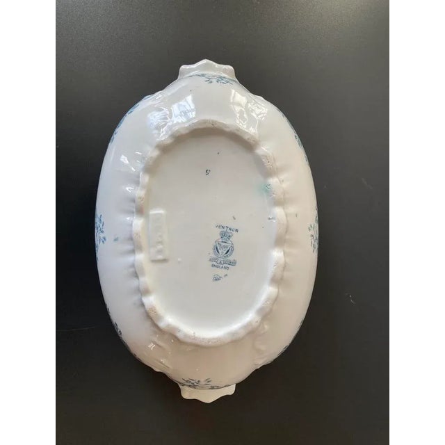 Wedgwood English Vegetable Serving Dish by Ventnor, Early 20th Century For Sale - Image 4 of 12