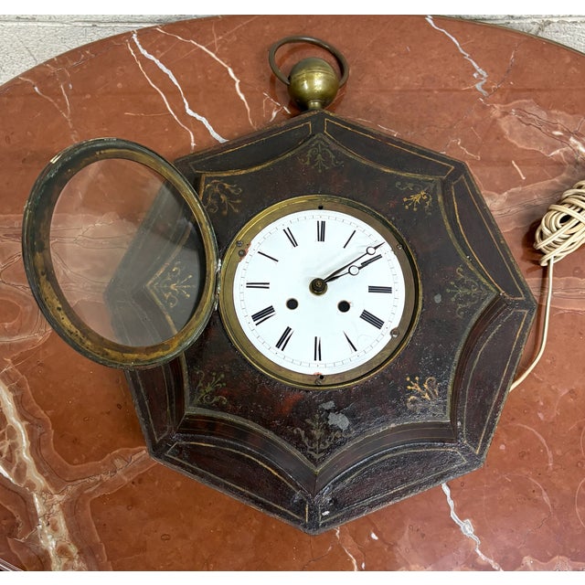 Traditional Vintage General Electric Decorative Tole Wall Clock For Sale - Image 3 of 12