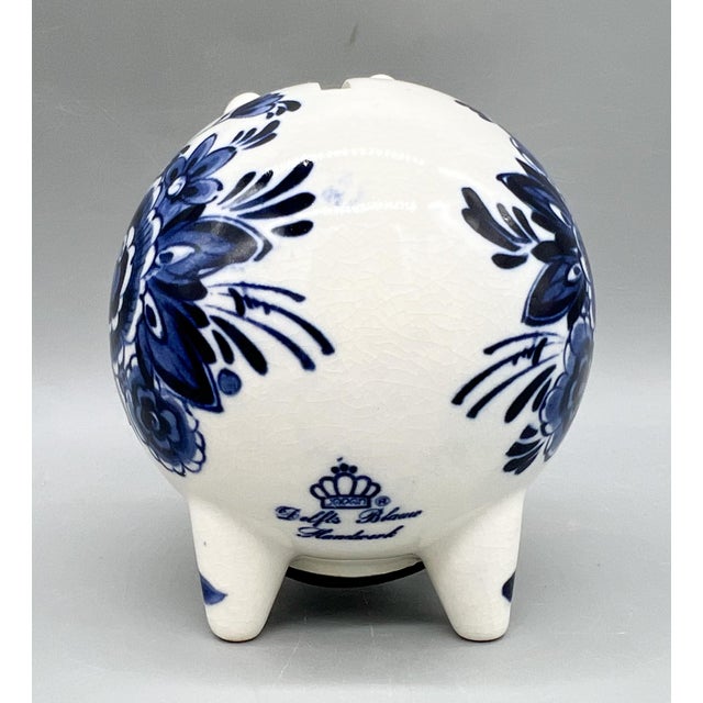 Vintage Blue and White Delft Style Floral Ceramic Piggy Bank – Dutch Colonial, Folk Art For Sale In Houston - Image 6 of 9