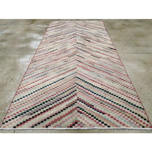 Mid 20th Century Galerie Shabab Collection Mid-20th Century Handmade Turkish Anatolian Gallery Rug For Sale - Image 5 of 10