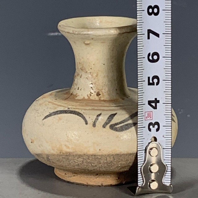 Vintage White Glazed Pottery Vase – Slip-Painted Floral Motif, Folk Style For Sale - Image 4 of 9