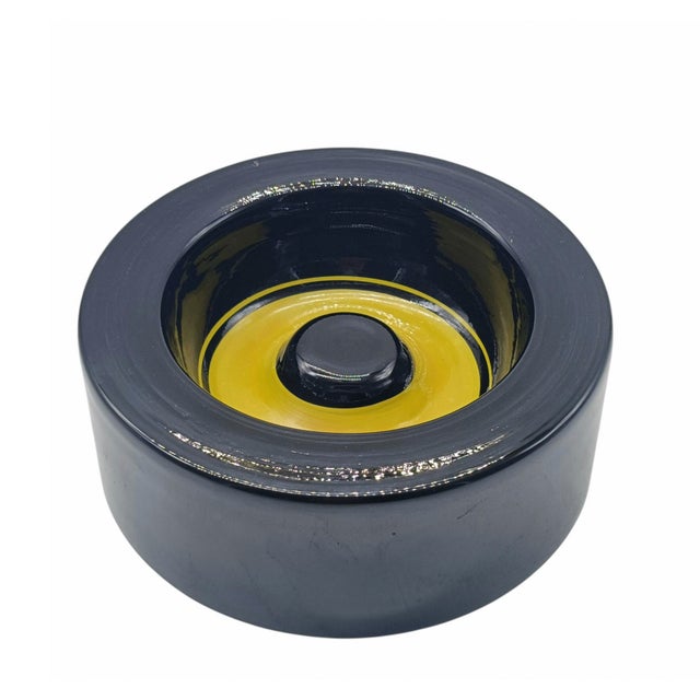 Black and Yellow Glass Sculptural Centrepiece, Italy, 1970s For Sale - Image 6 of 6