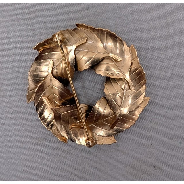 Metal Vintage Signed Napier Goldtone Textured Leaf Wreath Brooch For Sale - Image 7 of 7