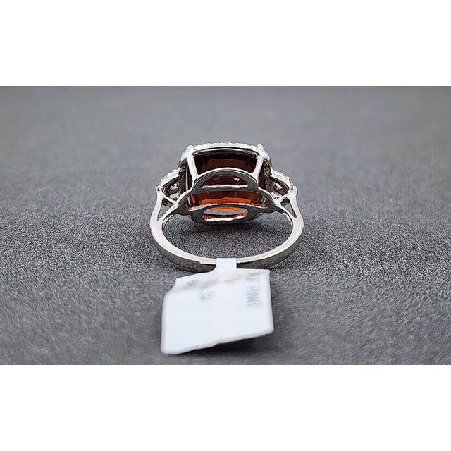 6.76 Ct Natural Garnet & Diamond Ring Size 6.75 For Sale In Chicago - Image 6 of 8