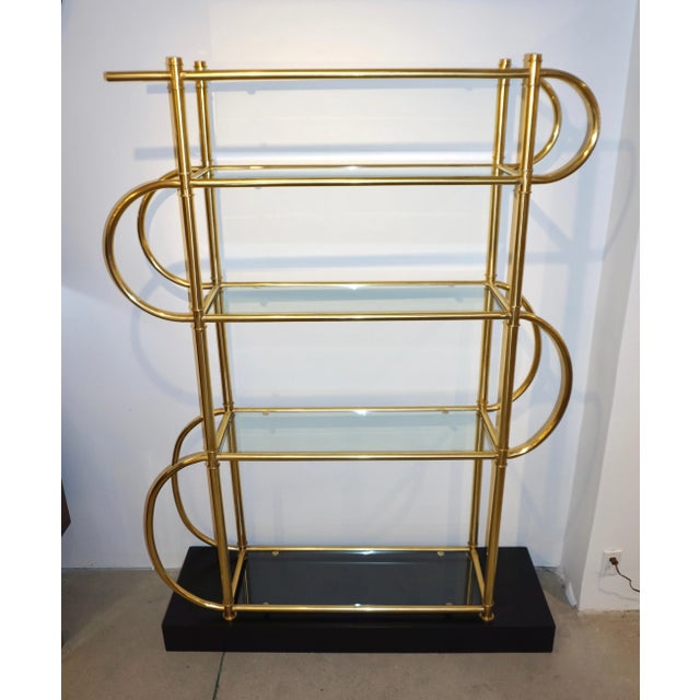 Italian Modern Gold Brass Tubular Shelving Unit Étagère on Black Lacquered Base in Showroom