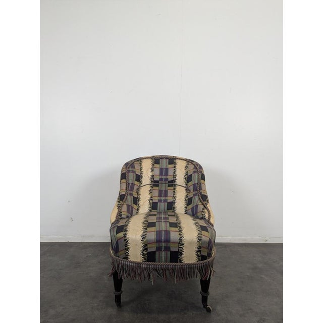 Napoleon III Lounge Chair in Fabric, in Very Good conditions.