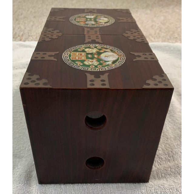 Mid 20th Century Vintage Inlaid Korean Jewelry Box For Sale In Los Angeles - Image 6 of 11