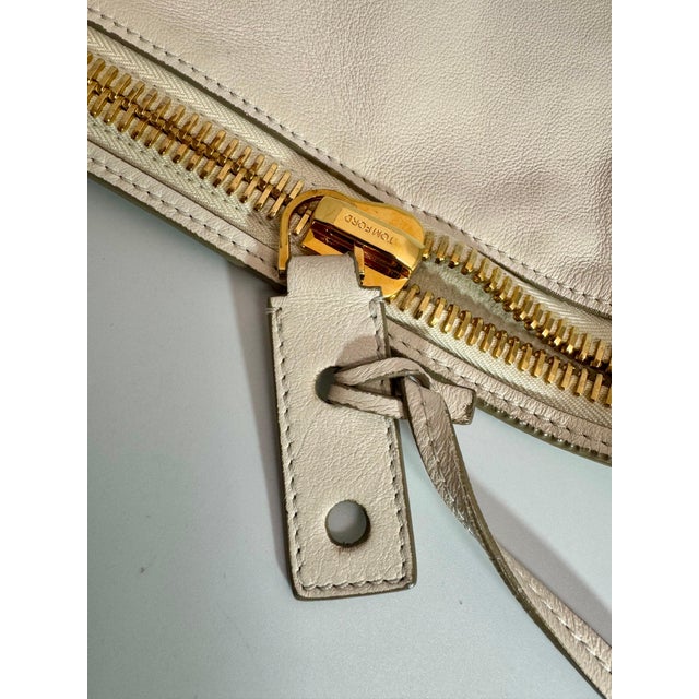 2010s Authentic TOM FORD Alix flat tote Shoulder bag , ALIX Leather Handbag White, New For Sale - Image 5 of 18