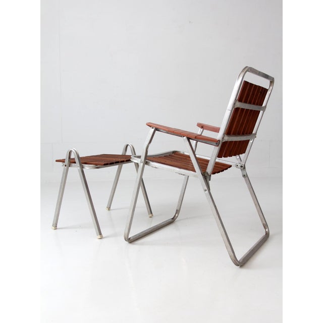 Mid-Century Aluminum & Wood Slat Chair With Side Table Set For Sale - Image 12 of 17