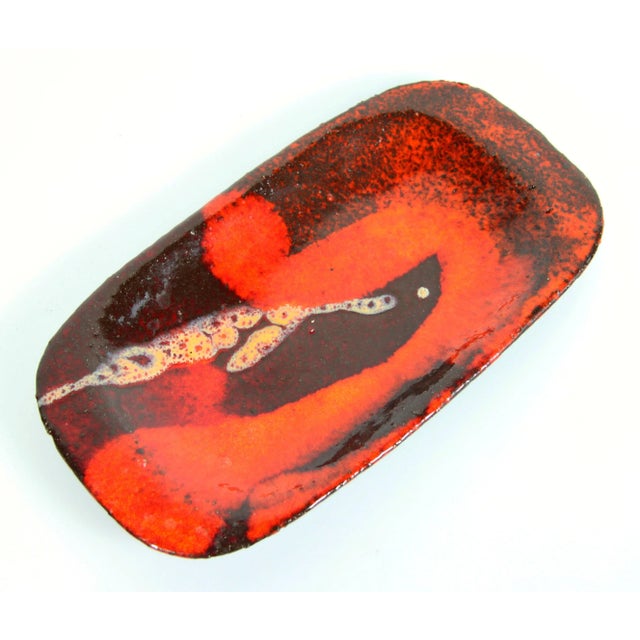 Mid 20th Century Mid Century Red Lava Glaze Ceramic Pottery Dish / Tray For Sale - Image 5 of 9
