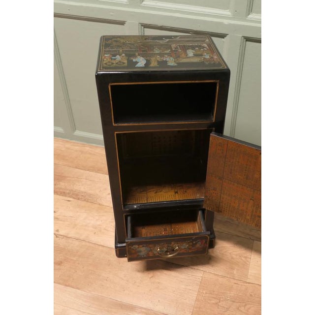 Black Lacquered and Lucky Decorated Chinoiserie Side Cupboard, 1920 For Sale - Image 4 of 7