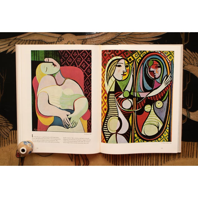 Light Gray The World of Picasso, 1967 Art Book in Original Slipcase For Sale - Image 8 of 12