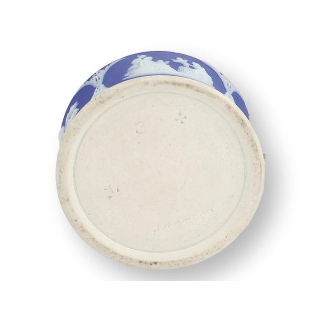 Antique Wedgwood Jasperware Rouge Pot For Sale - Image 4 of 4