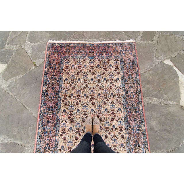 1930s Vintage Persian Kerman Trellis Earth-Toned Hand-Knotted Rug - 4′6″ × 6′7″ For Sale - Image 4 of 10