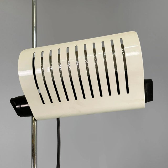 Italian Metal LED Floor Lamp, 1970s For Sale - Image 4 of 18