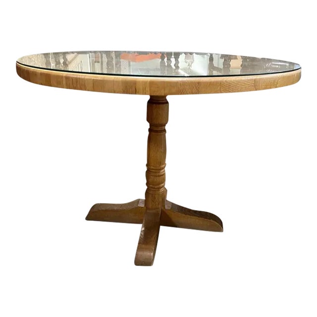 Early American Style Oak Butcher Block Type Round Pedestal Dinette Table. With Glass Top. For Sale