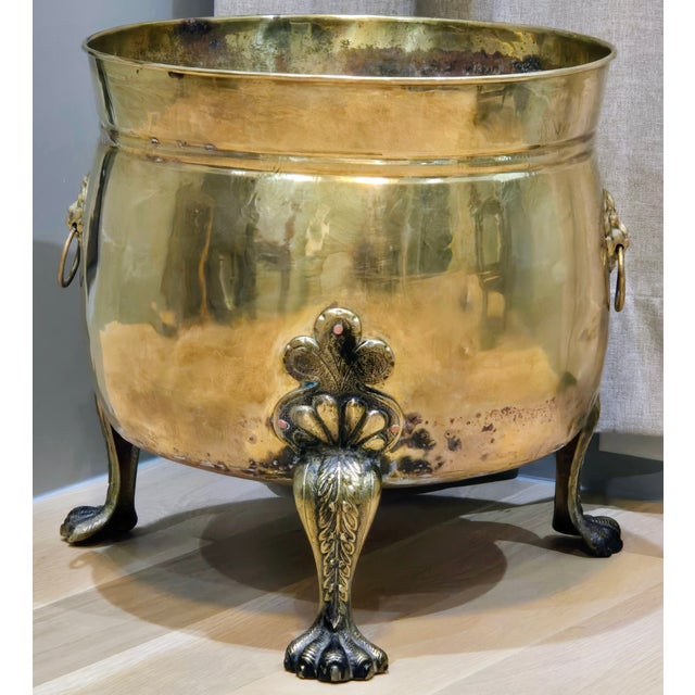 Antique Hand-Made English Brass Lion Handle Footed Cachepot Planter/Cauldron For Sale - Image 4 of 13