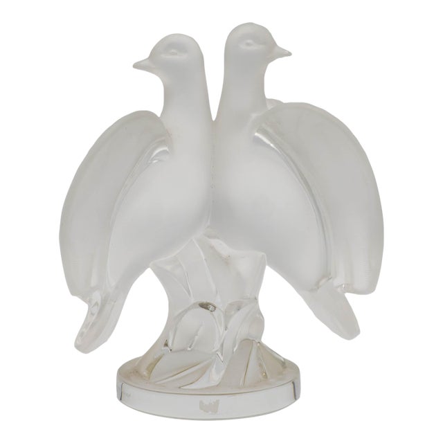 1960s Lalique "Ariane" Love Doves Frosted Crystal Scuplture For Sale