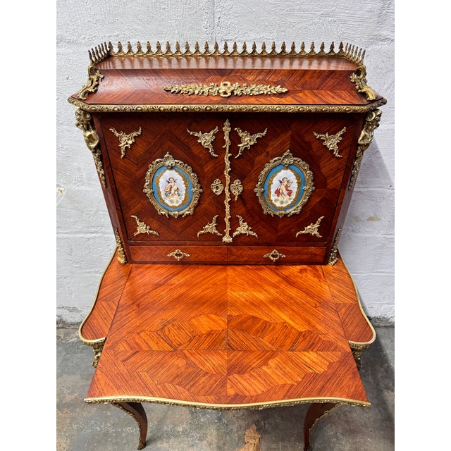 Antique French Louis XV Style Inlaid King Wood Ladies Writing Desk For Sale - Image 11 of 18
