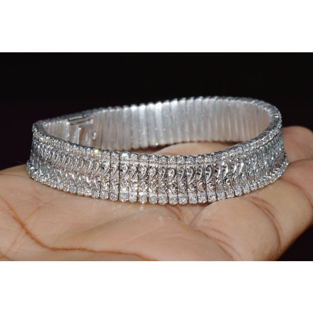 Authentic Roberto Coin 18k White Gold 2.08Cts Natural Diamond Flexible Link Bracelet For Sale - Image 14 of 17