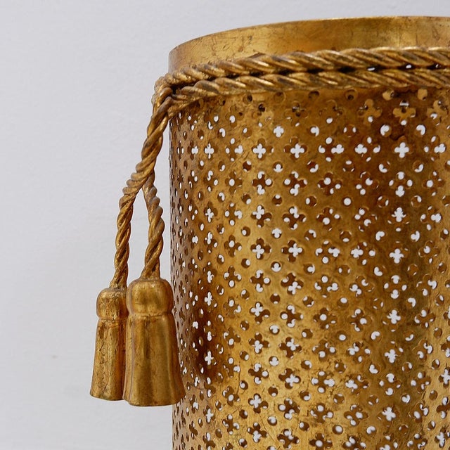 Li Puma Firenze (Manufacturer) Dimensions: Ø 21cm - Height: 48cm Style: Hollywood Regency Materials : Metal Place of...