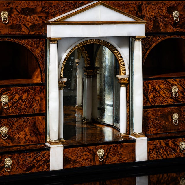 Biedermeier Secretary in Walnut, Austria, 1830s For Sale - Image 11 of 13
