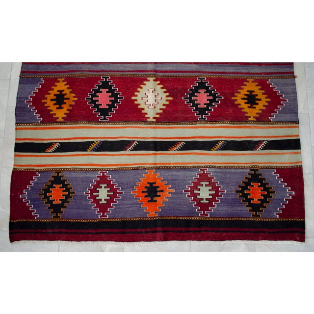 1960s Vintage Hand-Woven Wool Turkish Rug Majestic Living Room Decor - 6′1″ X 10′3″ For Sale - Image 10 of 13