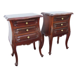 French Bombay Serpentine Nightstands Bedside Tables a Pair 6653 For Sale