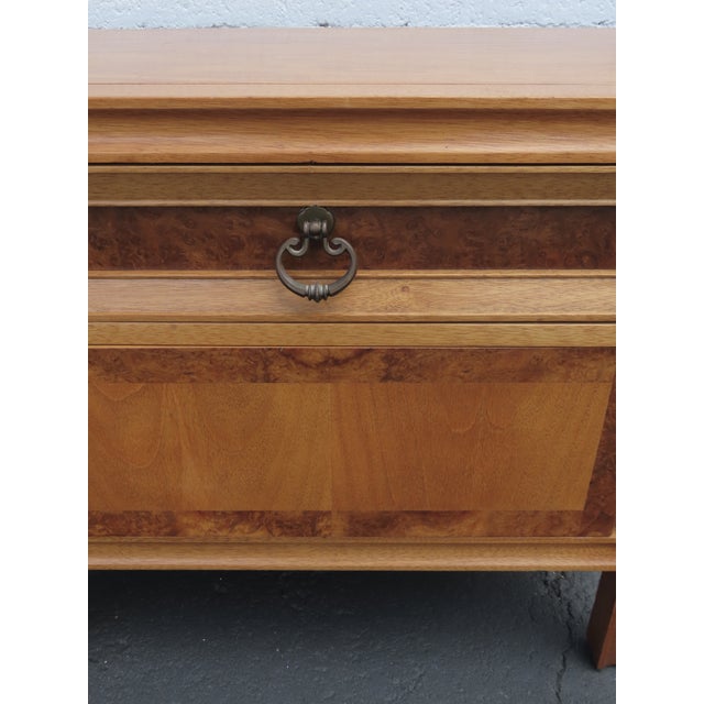 Basic Witz Mid Century Modern Burlwood Nightstands Bedside Tables a Pair 6577 For Sale - Image 14 of 15