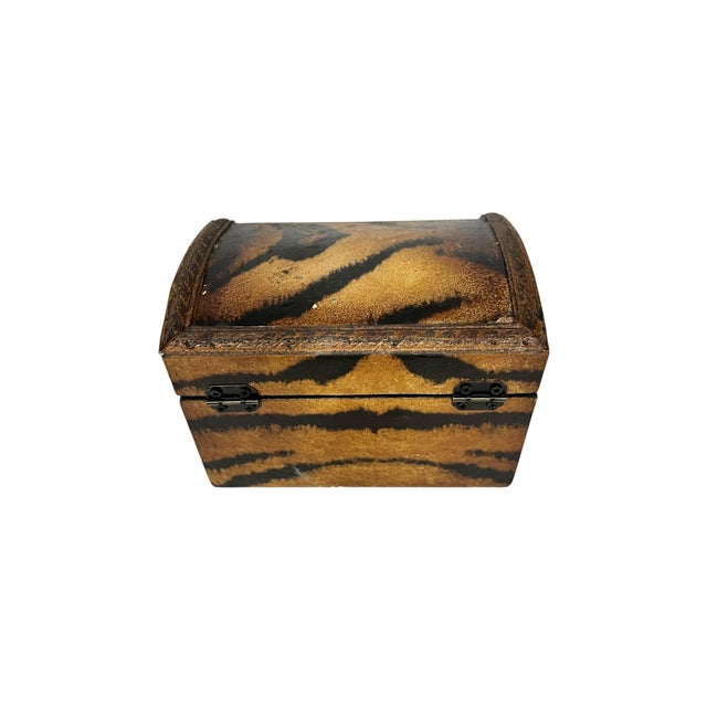 Vintage Hand Painted Animal Tiger Print Dome Top Decorative Box For Sale - Image 4 of 7