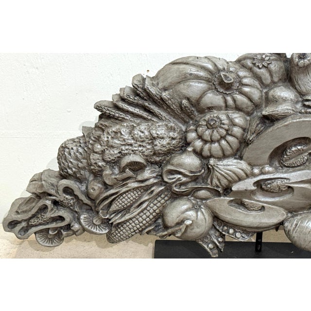 Pair of Continental Carved and Polychromed Wooden Cornucopias, 19th Century For Sale - Image 10 of 18