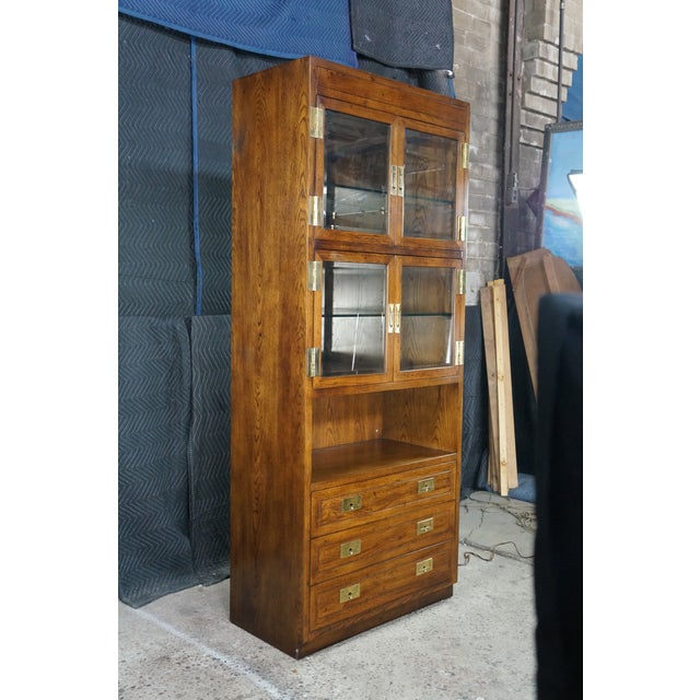 Brown 1980s Henredon Scene One Oak Campaign Curio Display Cabinet Library Bookcase 84" For Sale - Image 8 of 15