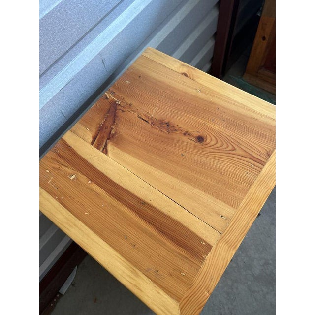 Vintage Southwestern Rustic Ponderosa Pine Nightstands– A Pair For Sale In Palm Springs - Image 6 of 14