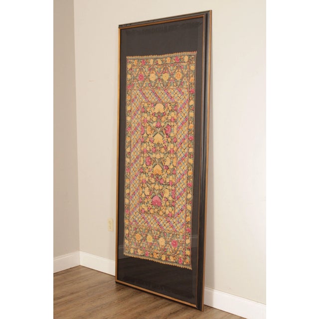 High Quality Vintage Hand Embroidered Floral Design Wool Crewelwork in Plexiglass Frame