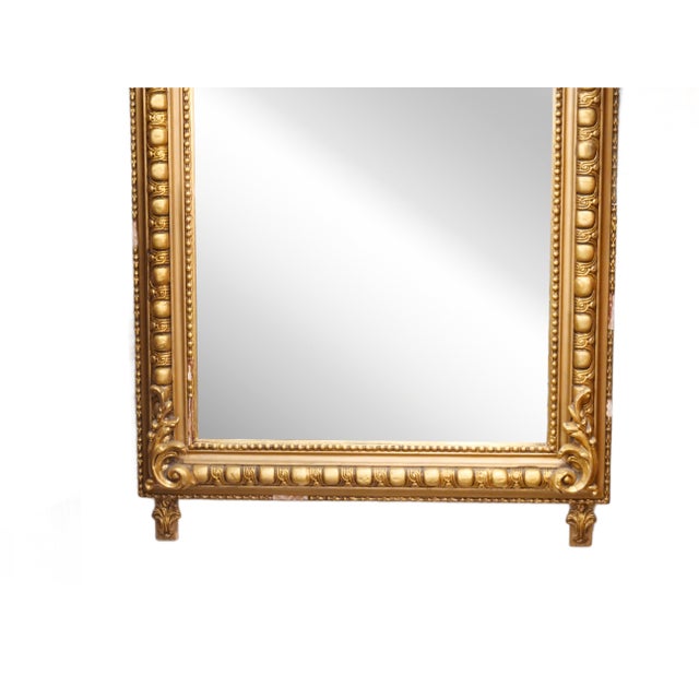 Neoclassical Early / Mid-20th Century Italian Neoclassical Finely Carved Giltwood Wall Mirror For Sale - Image 3 of 7