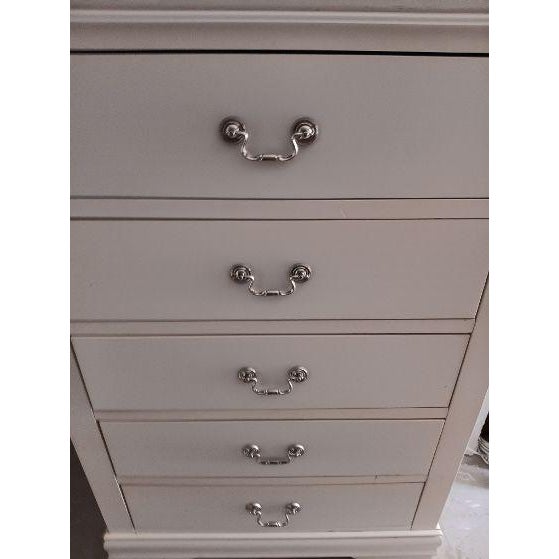 Coastal 1990s White Coastal Style Wood Chest 5 Drawer For Sale - Image 3 of 5