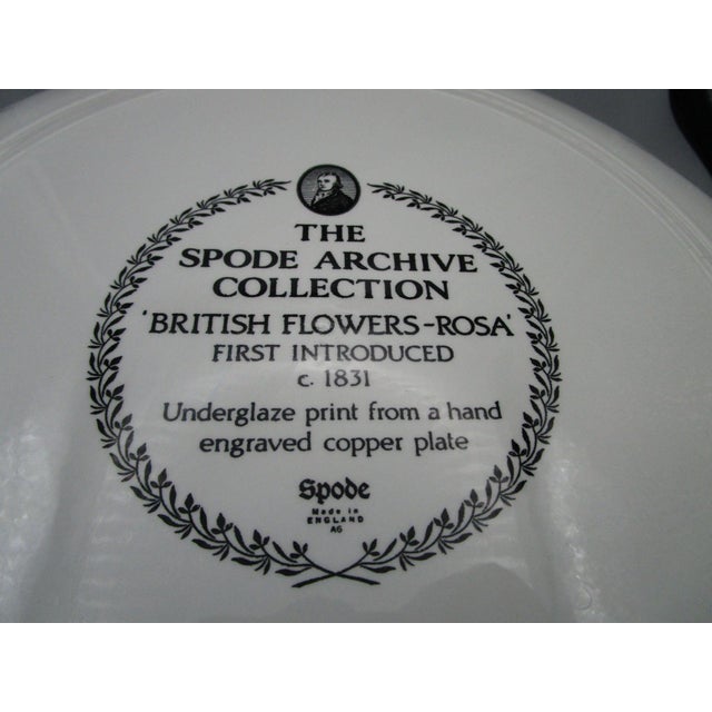2000 - 2009 Spode Archive Collection British Flowers Rosa Pasta Serving Bowl Black Yellow Floral Made in England Vintage 2007 For Sale - Image 5 of 7