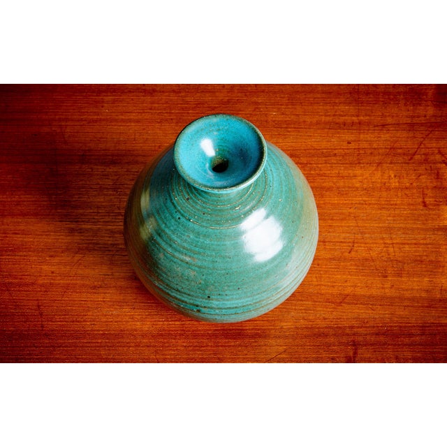 Ceramic Vessels with Lid and Vase in Green by Tom McMillin, USA, 1960s, Set of 5 For Sale - Image 4 of 18