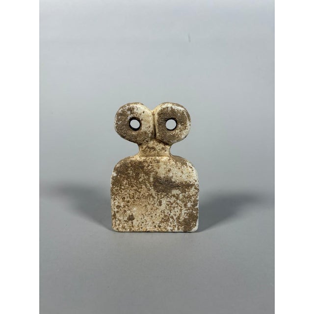 Tell Brak calcite Bell Beaker idol "with eyes". - 11 cm Archaeology For Sale