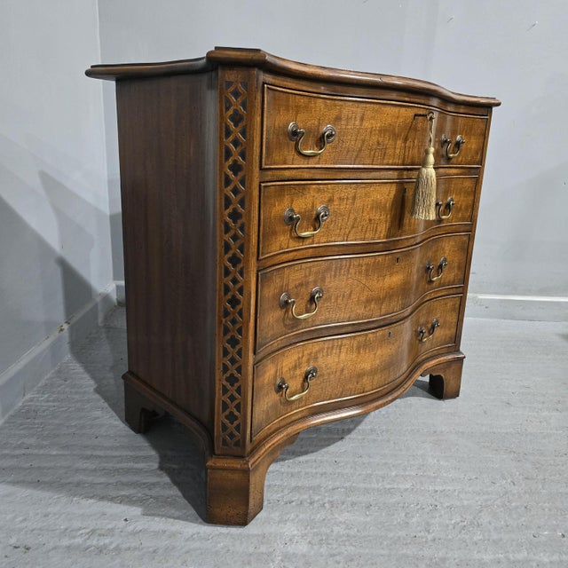 Brown Small Serpentine Chest of Drawers, 1910 For Sale - Image 8 of 9