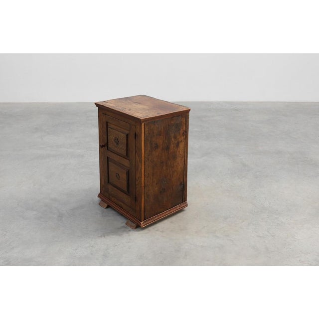 Rustic Oak Cabinet with Geometric Floral Carvings, Belgium , 17th Century For Sale - Image 9 of 13